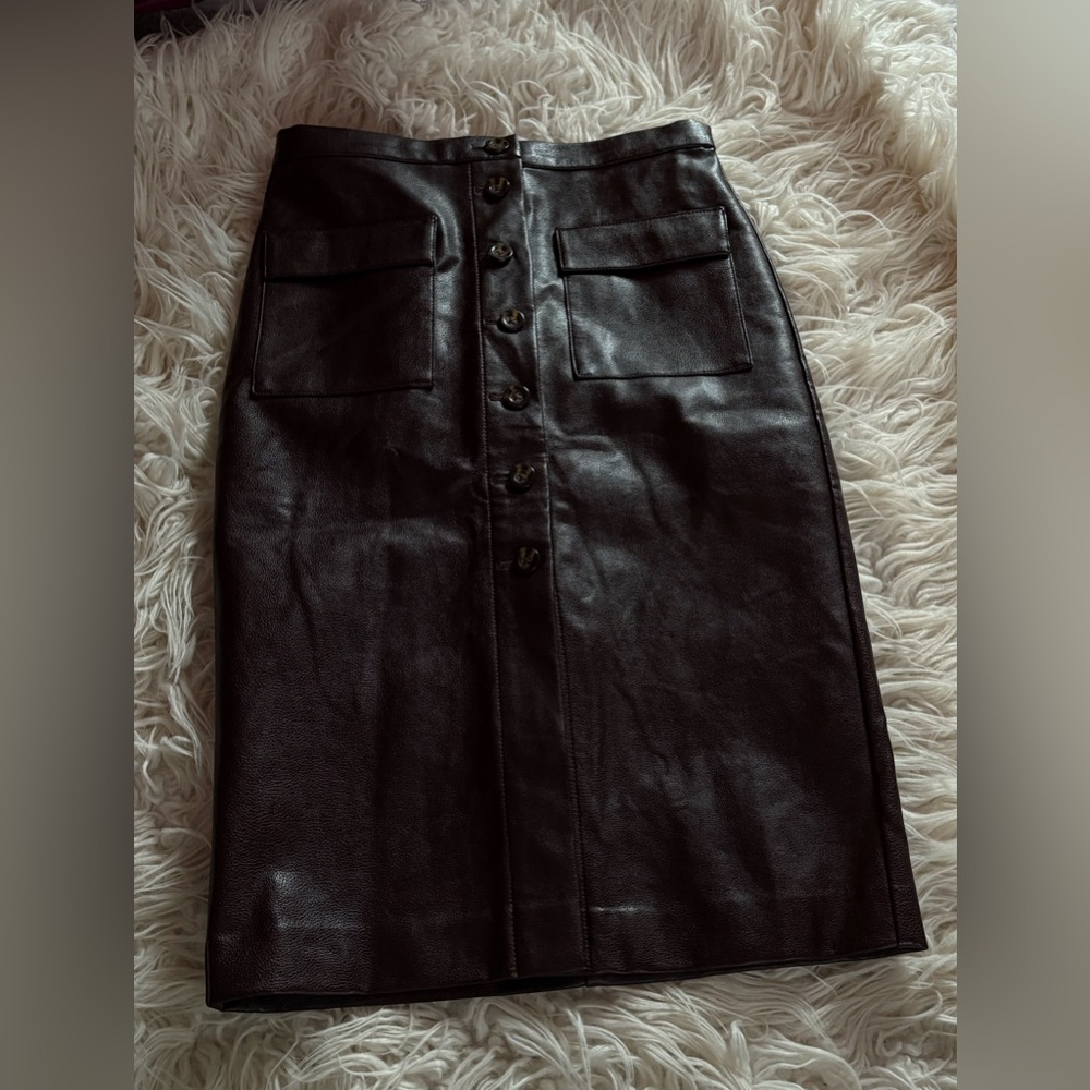 Ann Taylor Brown Faux Leather Button Front Midi Skirt Utility Pocket Size 4